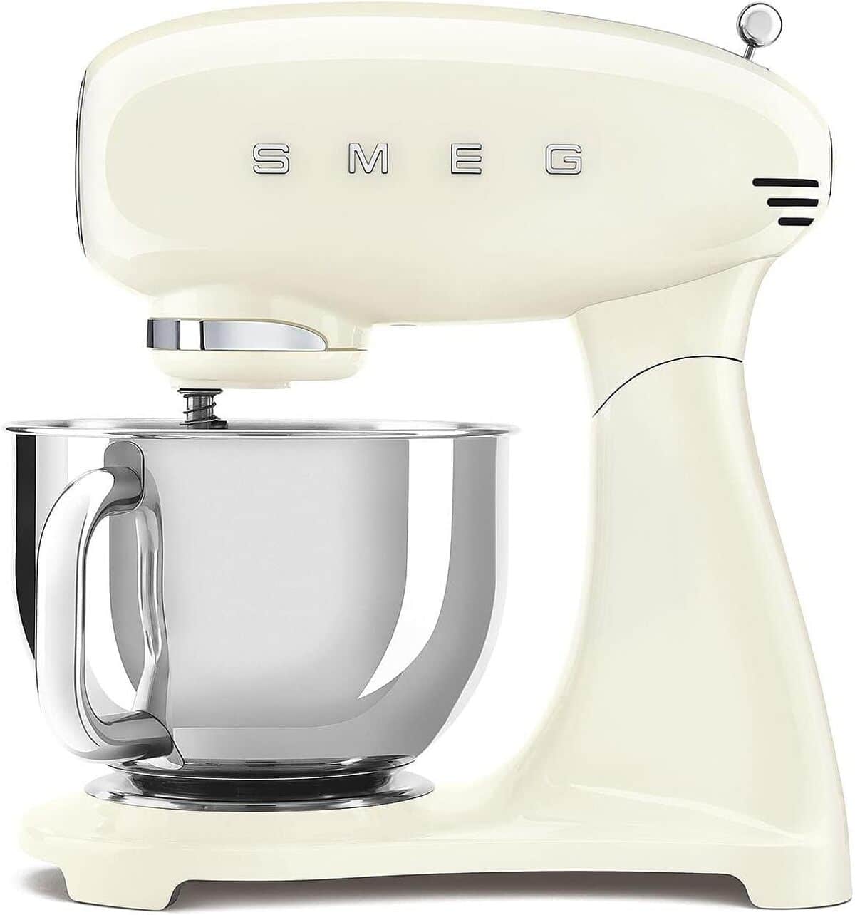 Test : robot pâtissier Smeg SMF03CREU