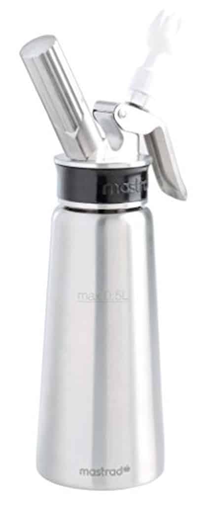 Test du siphon professionnel Mastrad 0, 5 L : ergonomie et résistance en cuisine