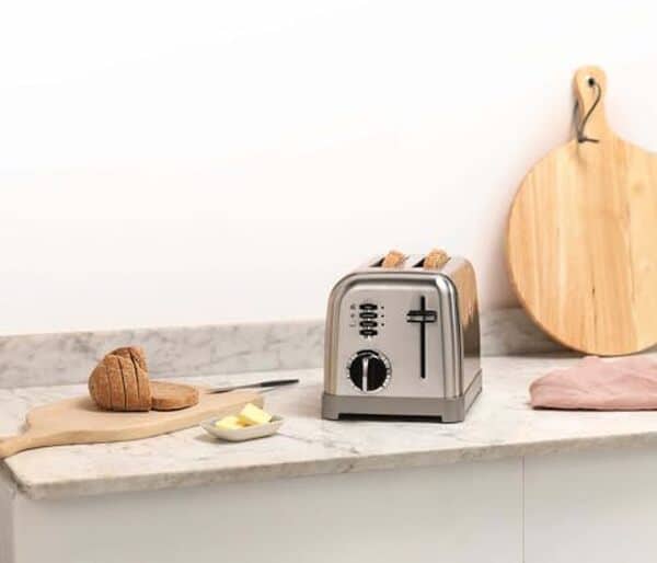 Découvrez notre test complet du grille-pain Cuisinart 2 tranches : efficacité, design en acier inoxydable et meilleures offres pour un petit déjeuner réussi