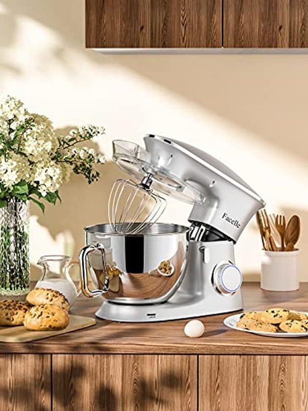 Découvrez notre test détaillé du robot pâtissier Facelle 2000W 8.5L : puissance, polyvalence et performances pour vos préparations culinaires. 