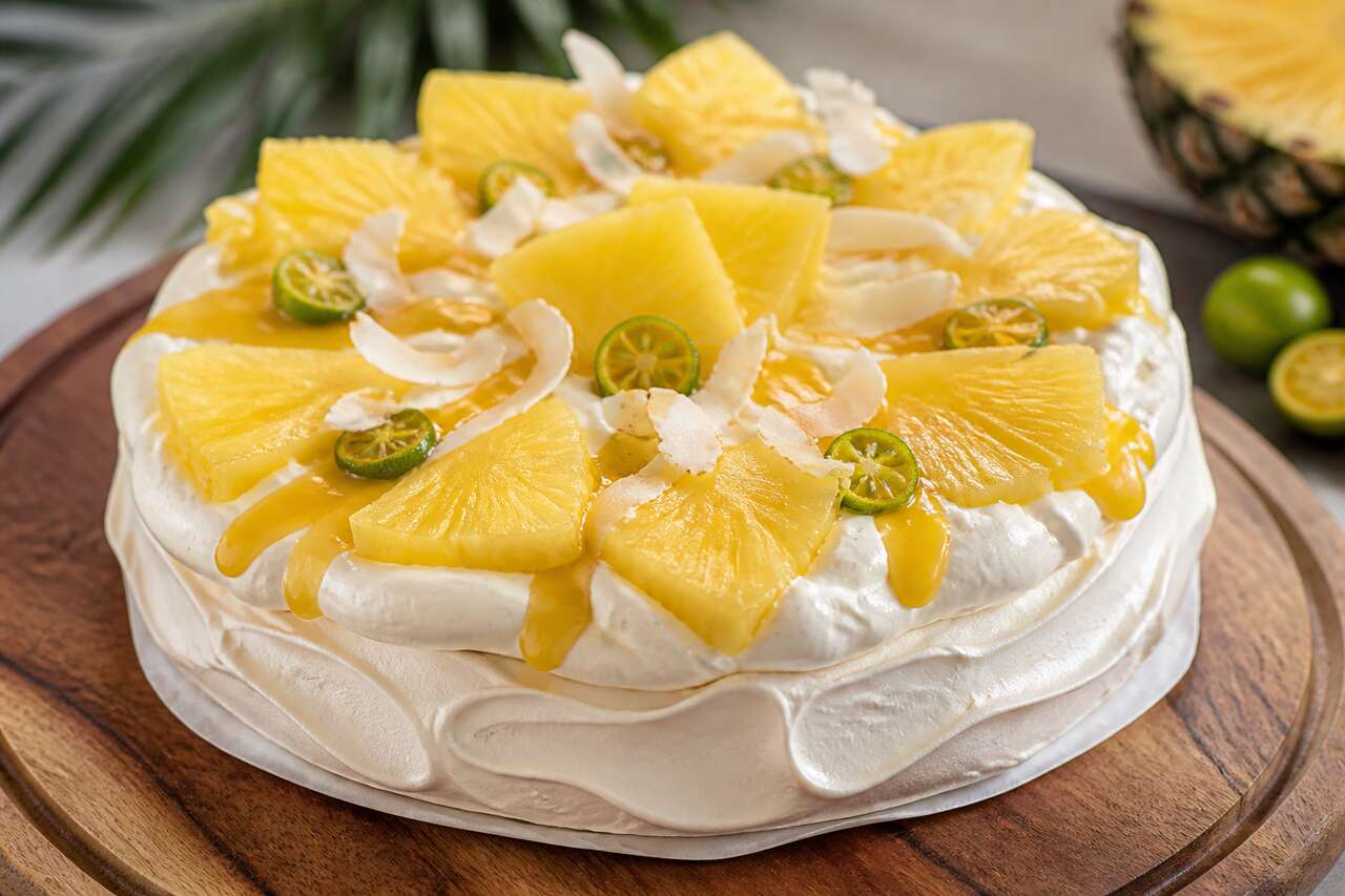 Recette de pavlova exotique à l'ananas, kalamansi et vanille